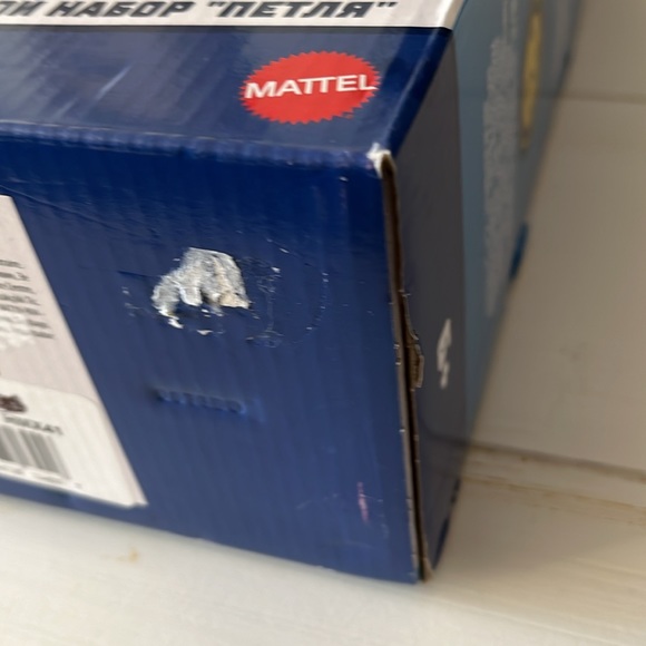 Hot Wheels Action Corkscrew Triple Loop
Track Set with 1 Toy Car Brand New - Picture 9 of 9